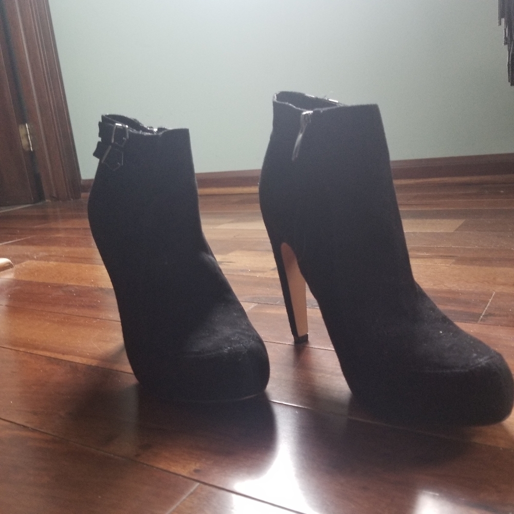 Sam Edelman "Kit" Black Suede Booties - Picture 2 of 8